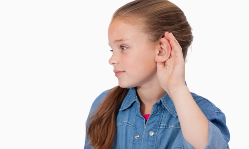 Болит раковина уха причины